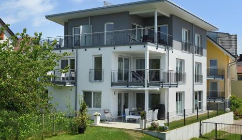 Superior One-Bedroom Apartment with Balcony
