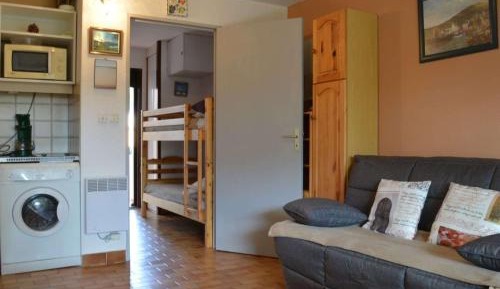 Apartment (4 Adults)
