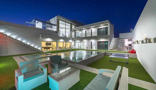 Villa