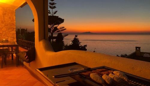 One-Bedroom Apartment with Balcony and Sea View