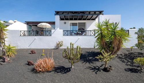 Villa with Sea View