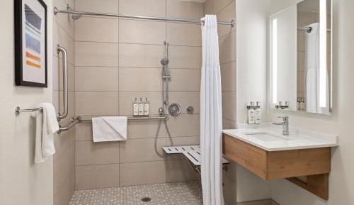 Queen Suite - Disability Access/Non-Smoking