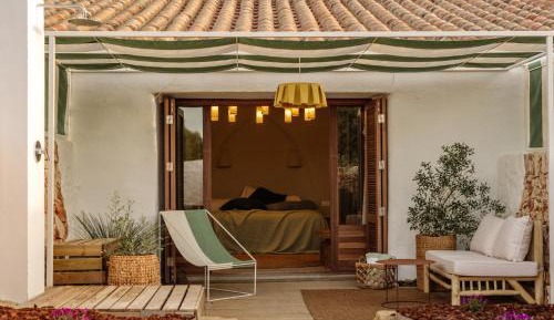 Junior Suite with Garden View