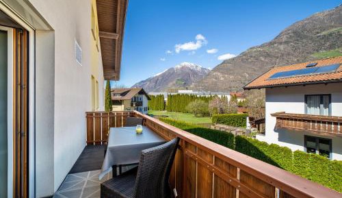 Superior One-Bedroom Apartment with Balcony