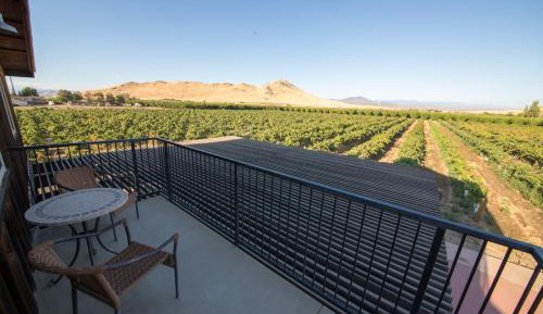 Family Room with Mountain View