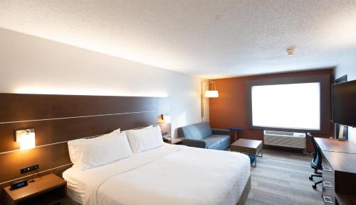 Standard King Room with Sofa Bed - Non-Smoking