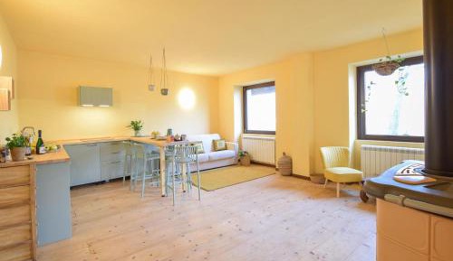 One-Bedroom Holiday Home