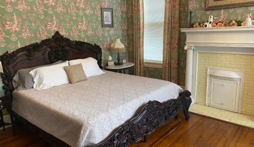 King Room with Balcony