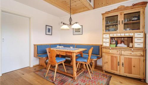 One-Bedroom Holiday Home