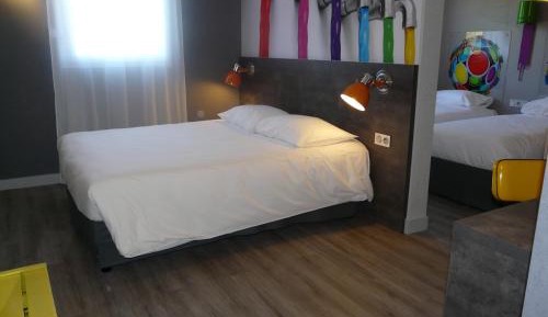 Family King Suite with View