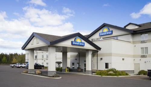 King Suite with Sofa Bed- Non-Smoking 