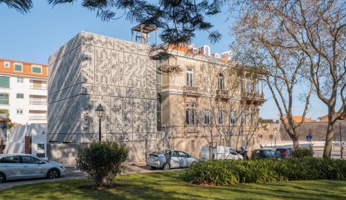 Signature Suite with Monument View