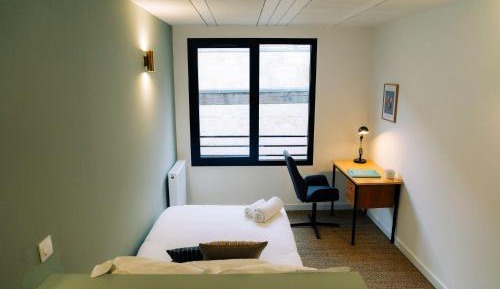 Single Room with Private Bathroom