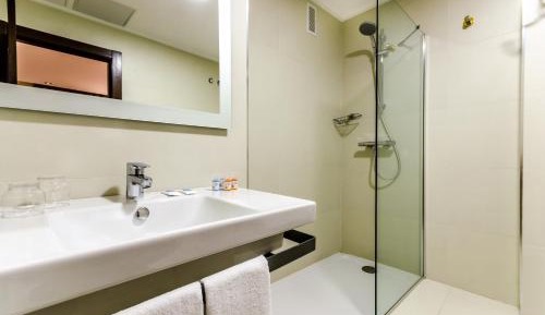 Basic Double Room