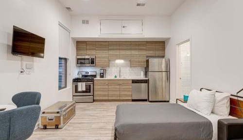 Studio Apartment