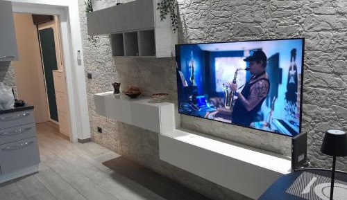 One-Bedroom House