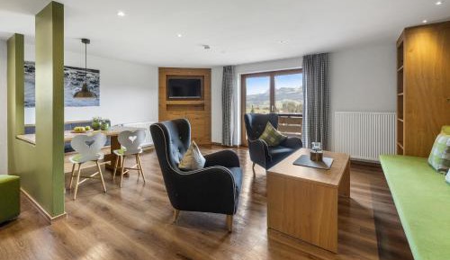 Two-Bedroom Deluxe Apartment
