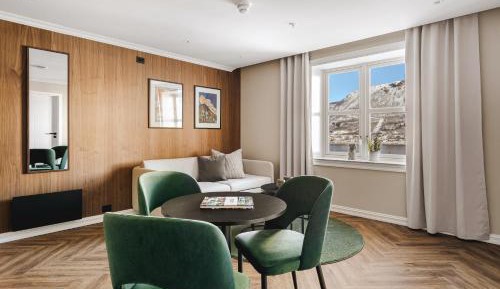 1-Bedroom Superior Seaview