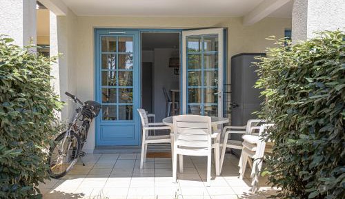 Superior One-Bedroom Apartment