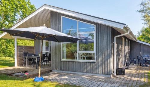 Three-Bedroom Vacation Home 