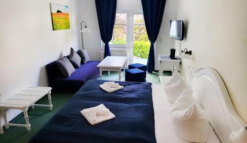 Large Double Room