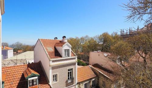 Apartment with Garden View