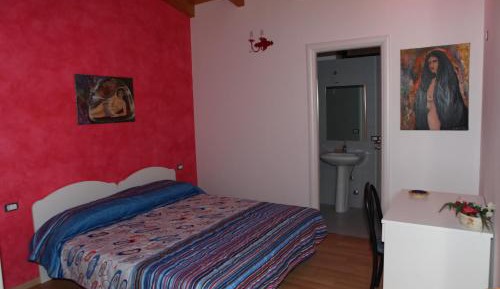 Double or Twin Room with Bathroom