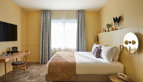 King Suite with Sofa Bed