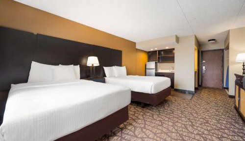 Suite with Two Double Beds and Kitchenette - First Floor/Non-Smoking