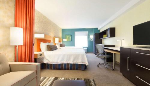 Queen Studio with Two Queen Beds - Non-Smoking