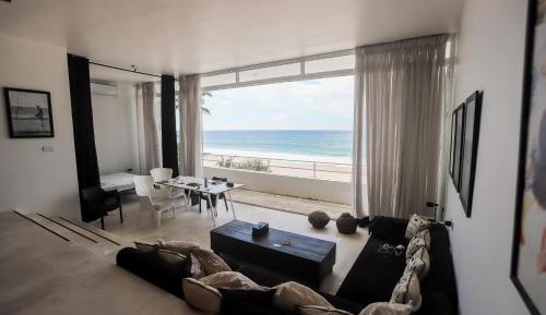 Family Room with Sea View