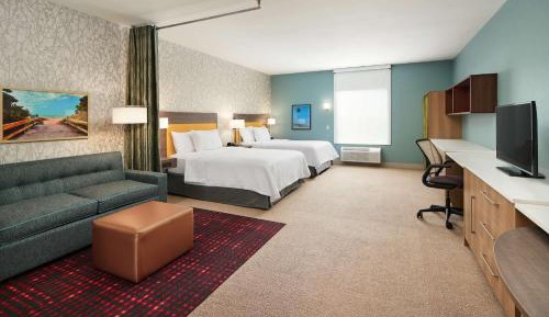 Queen Studio with Two Queen Beds - Non-Smoking