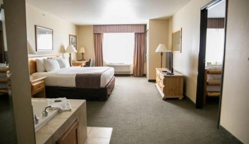 King Suite with Spa Bath
