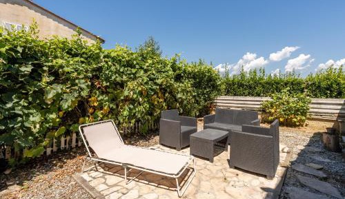 Villa with Garden View