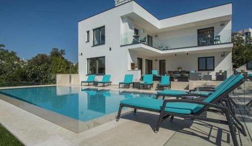Four-Bedroom Villa