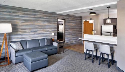 King Studio with Sofa Bed