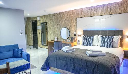Deluxe Quadruple Room