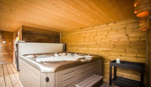 Cottage with Garden View