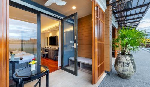 Twin Room with Pool View