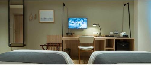 Grand Deluxe Twin Room