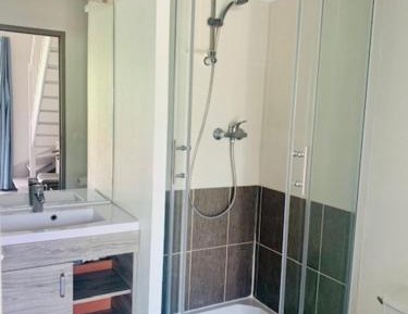 House With Mezzanine (4 Adults)