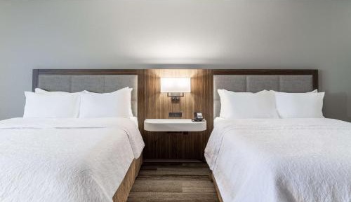 Queen Room with Two Queen Beds - Non-Smoking