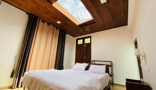 Double Room with Mountain View