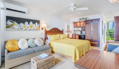 Studio Apartment with Sea View