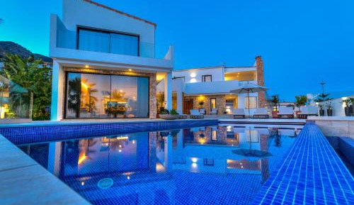 Superior Villa