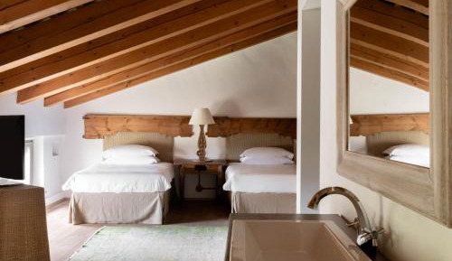 Queen Room with Two Queen Beds