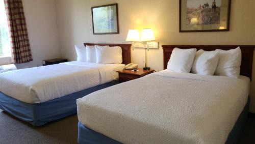 Double Room with Two Double Beds - Non-Smoking
