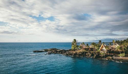 Ocean Front Accessible Two Bedroom Kumukea Kauhale