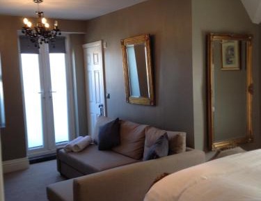 Deluxe Suite with Sea View