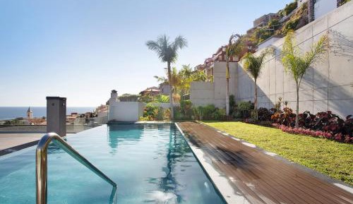 Two-Bedroom Superior Apartment